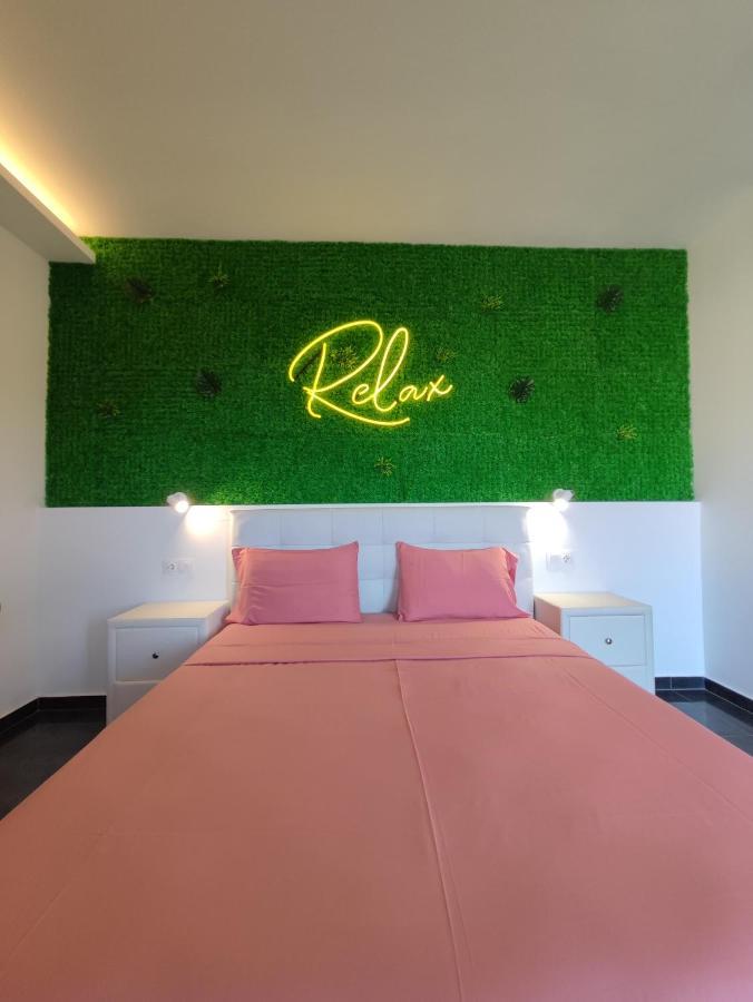 Theasis 4 Luxury Studio With Sea View Neos Marmaras Esterno foto